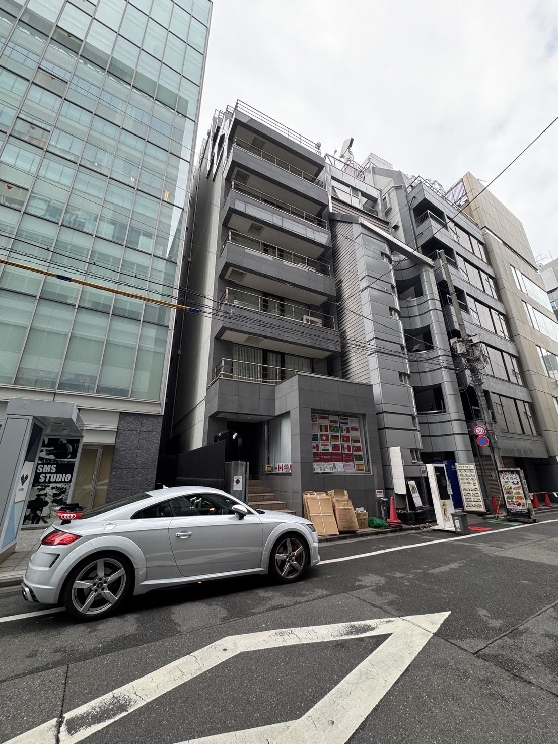 合同会社Citron R&Cが入居する麹町インテリジェントビル外観